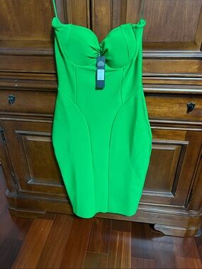 Fashion Nova Bright Green Sweetheart Bodycon Mini Dress